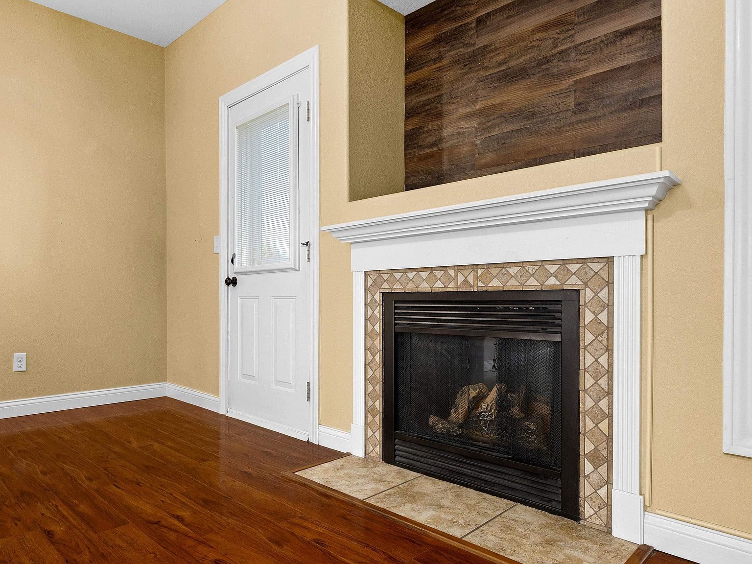 3403 King James Rd Peoria, IL 61615  | Condominium