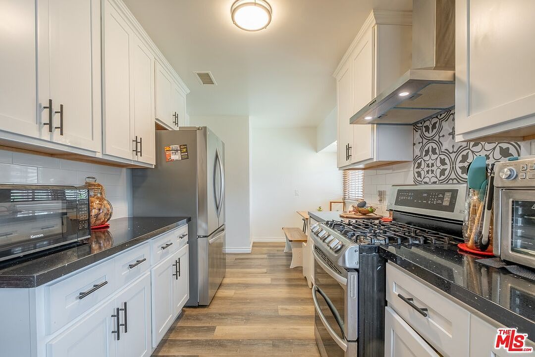 10725 S 8th Ave Inglewood, CA 90303 | Single Family