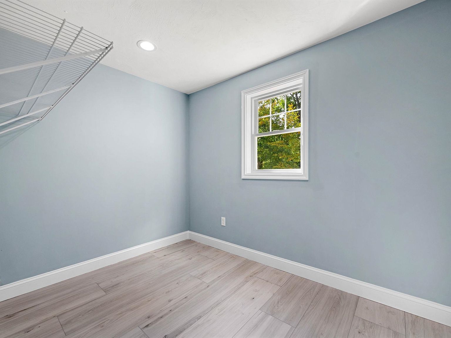 9 Michelle Dr Nashua, NH 03062 | Single Family