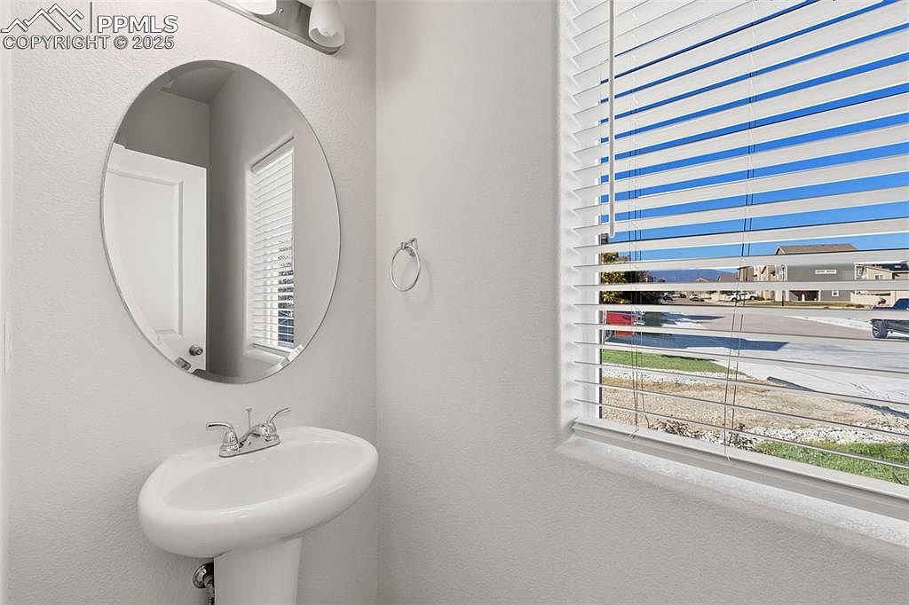 4121 Jericho Loop Colorado Springs, CO 80916 | New build