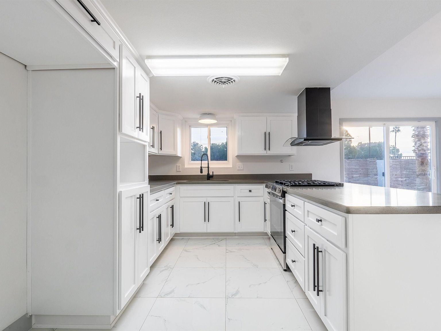 187 S San Clemente Dr Yuma, AZ 85364  | Single Family