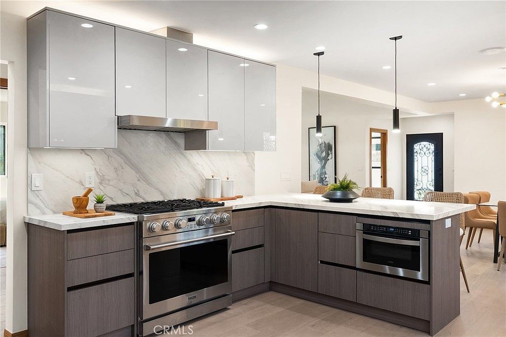 348 S Orange Dr Los Angeles, CA 90036 | Single Family