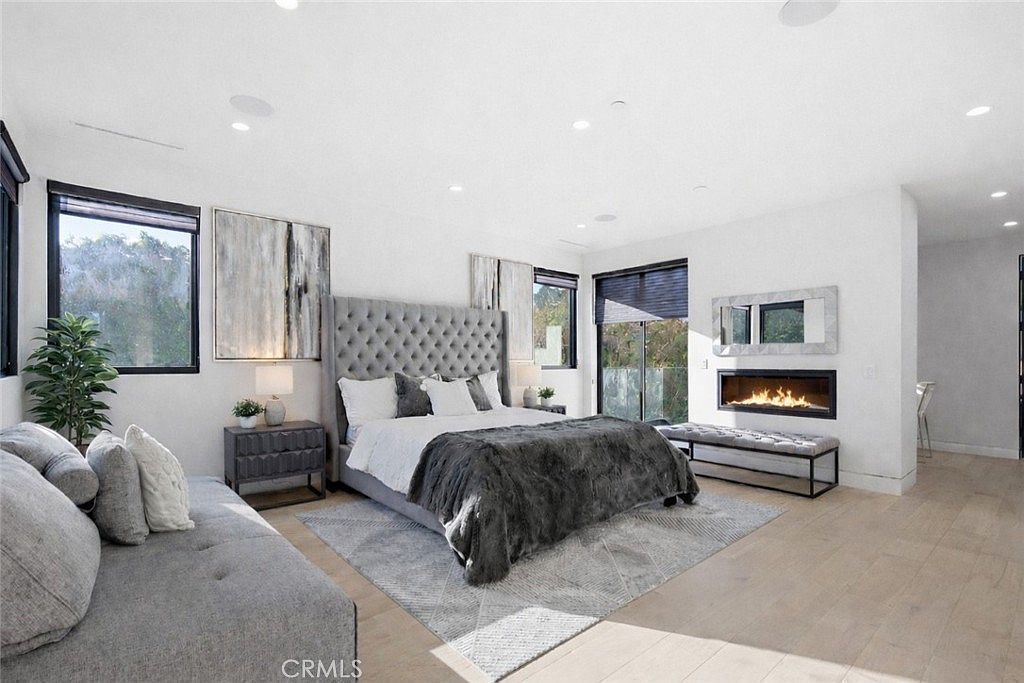 4545 Stern Ave Sherman Oaks, CA 91423 | Single Family