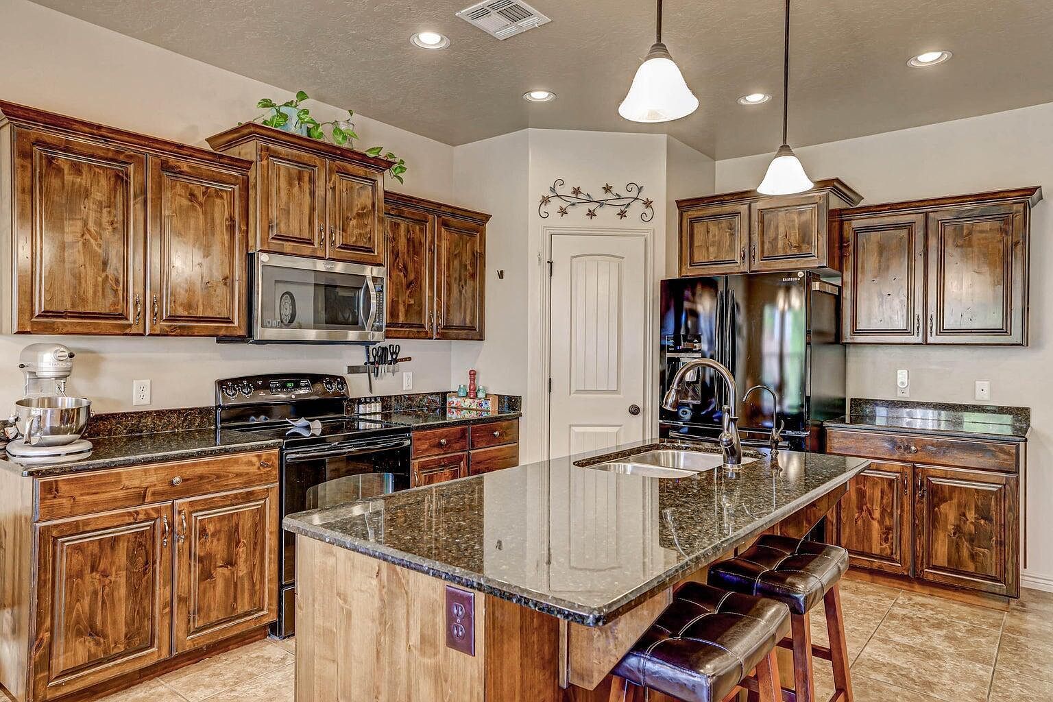 3673 S Cannon Way Washington, UT 84780  | Single Family