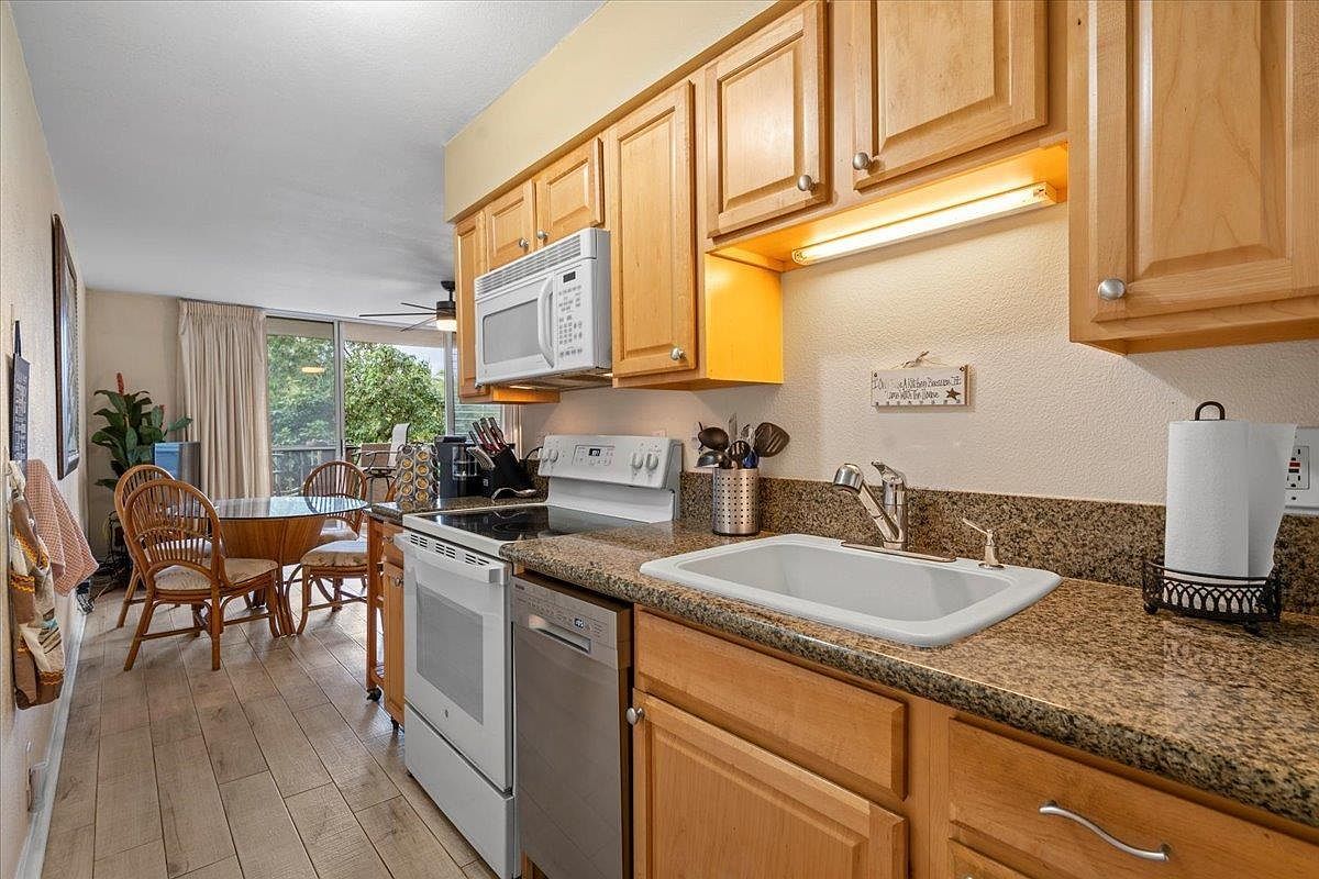 73 N Kihei Rd APT 204 Kihei, HI 96753  | Condominium