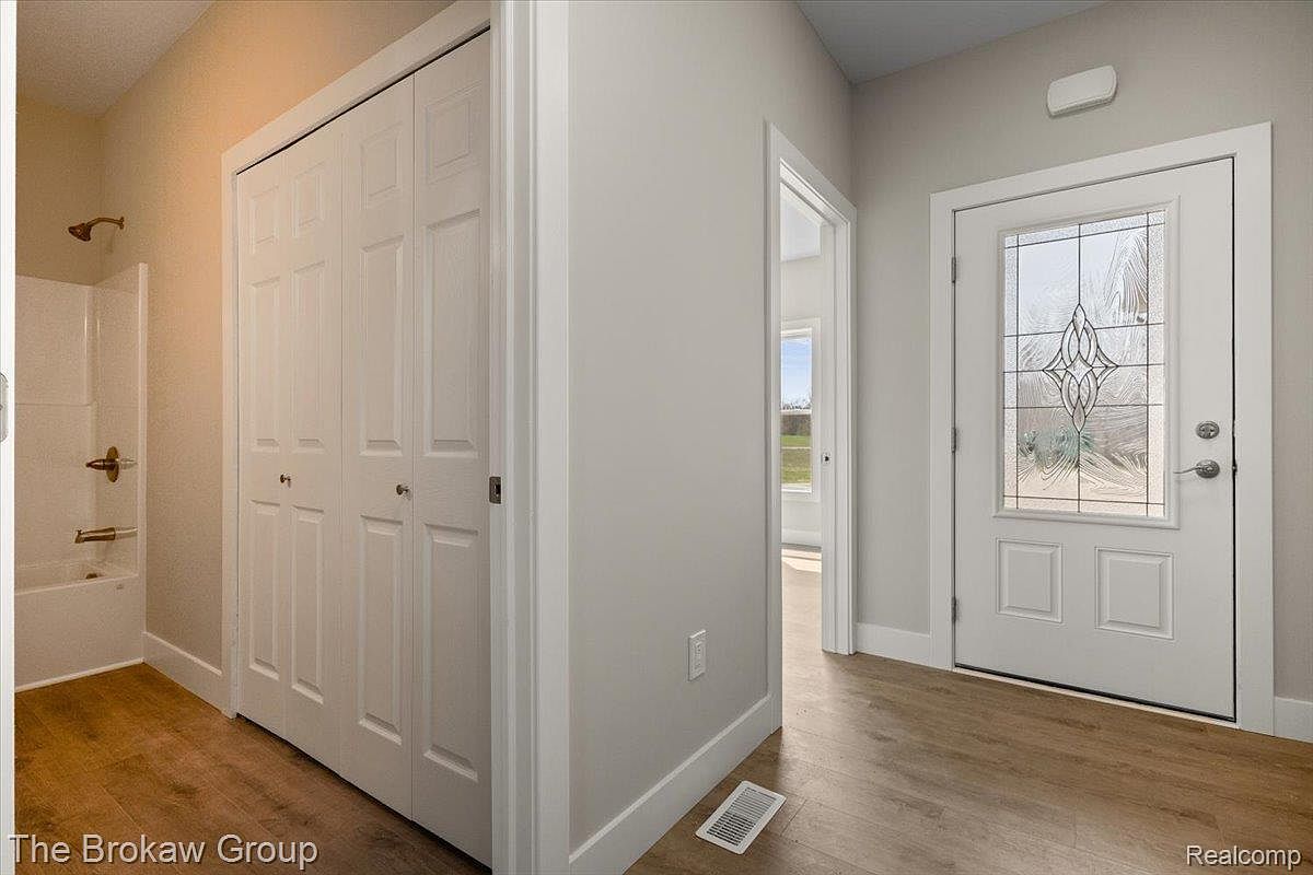 3371 Meadowridge Ct Davison, MI 48423  | Condominium