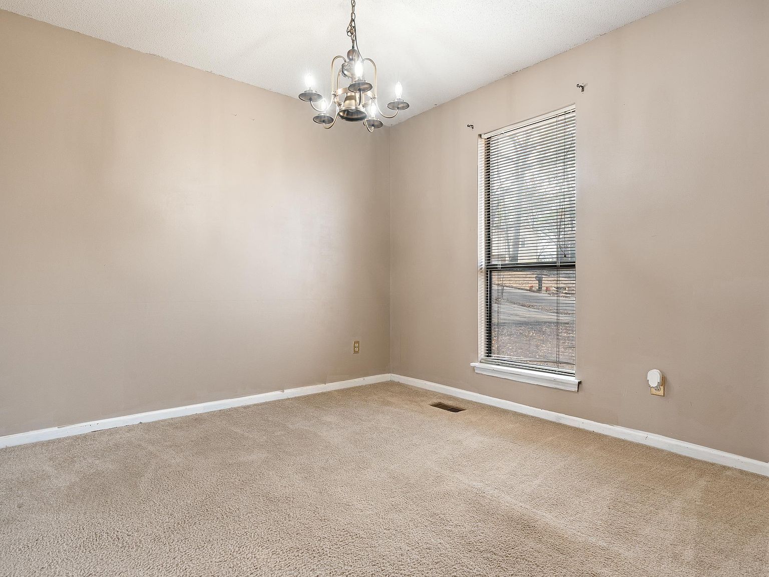 1109 Moonglow Cir Birmingham, AL 35215 | Single Family