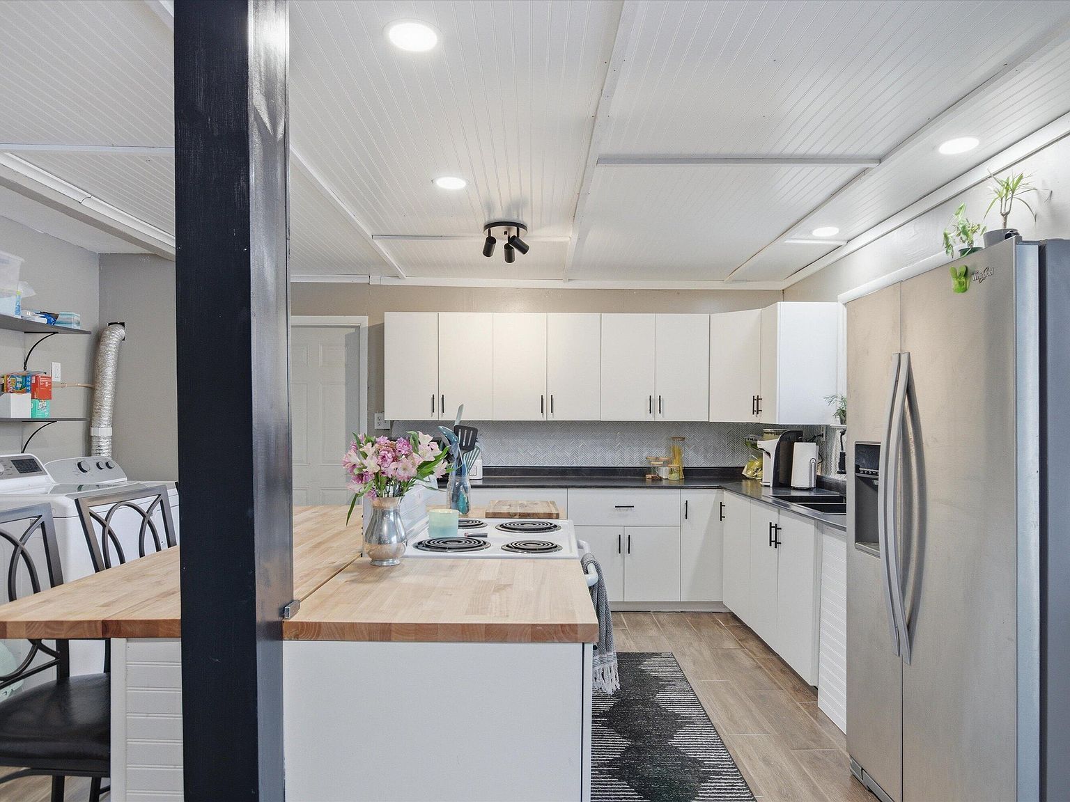 522 4th St Michigan Center, MI 49254  | Single Family