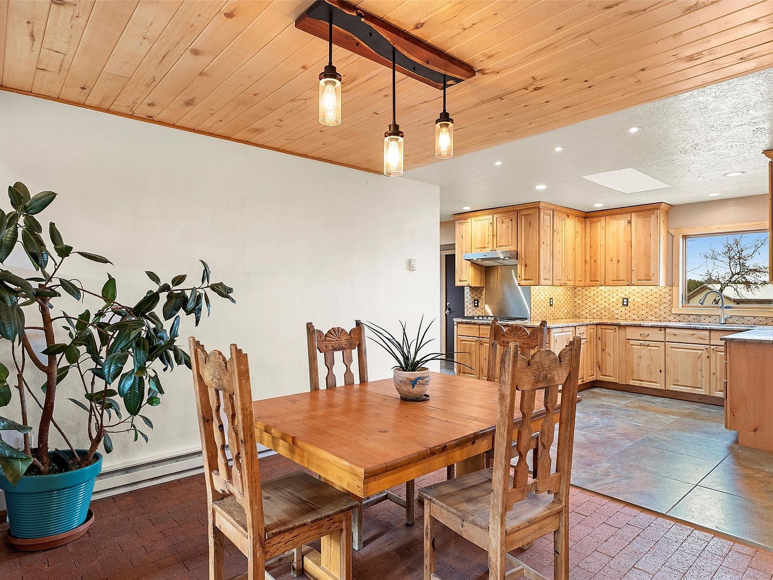 162 Piedra Loop White Rock, NM 87547  | Single Family