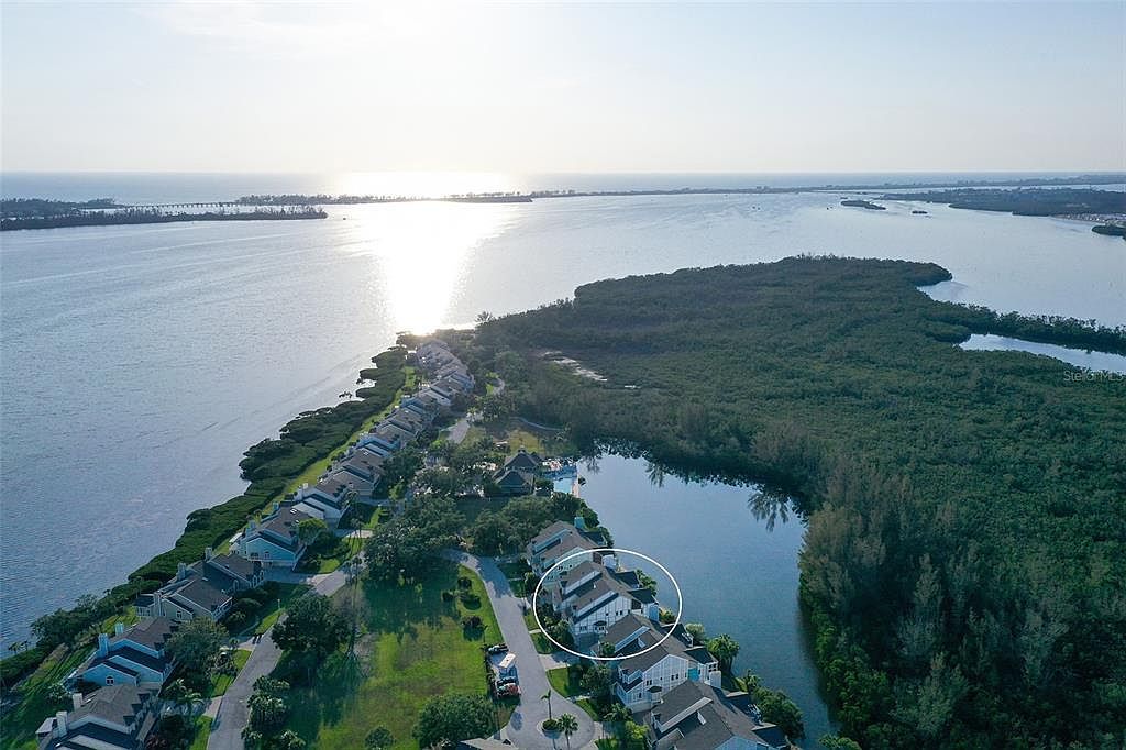 111 Tidy Island Blvd Bradenton, FL 34210 | Condominium