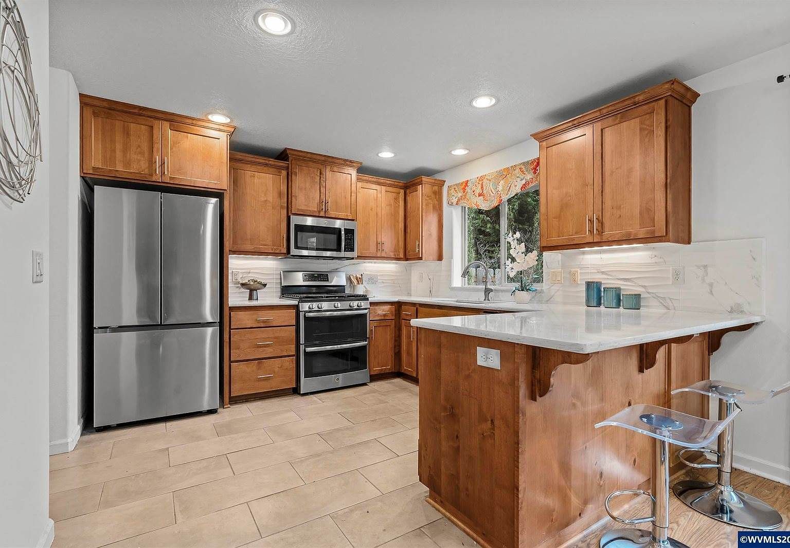 1931 Arroyo Ridge Dr Albany, OR 97321  | Single Family