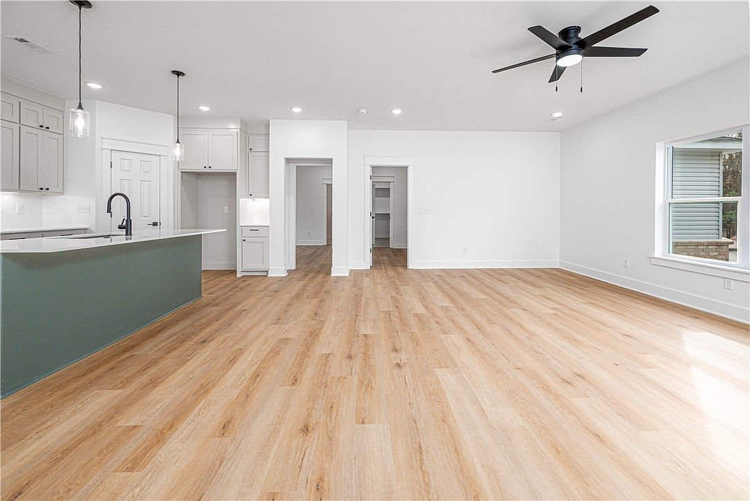 25 Hartlepool Dr Bella Vista, AR 72715  | Single Family