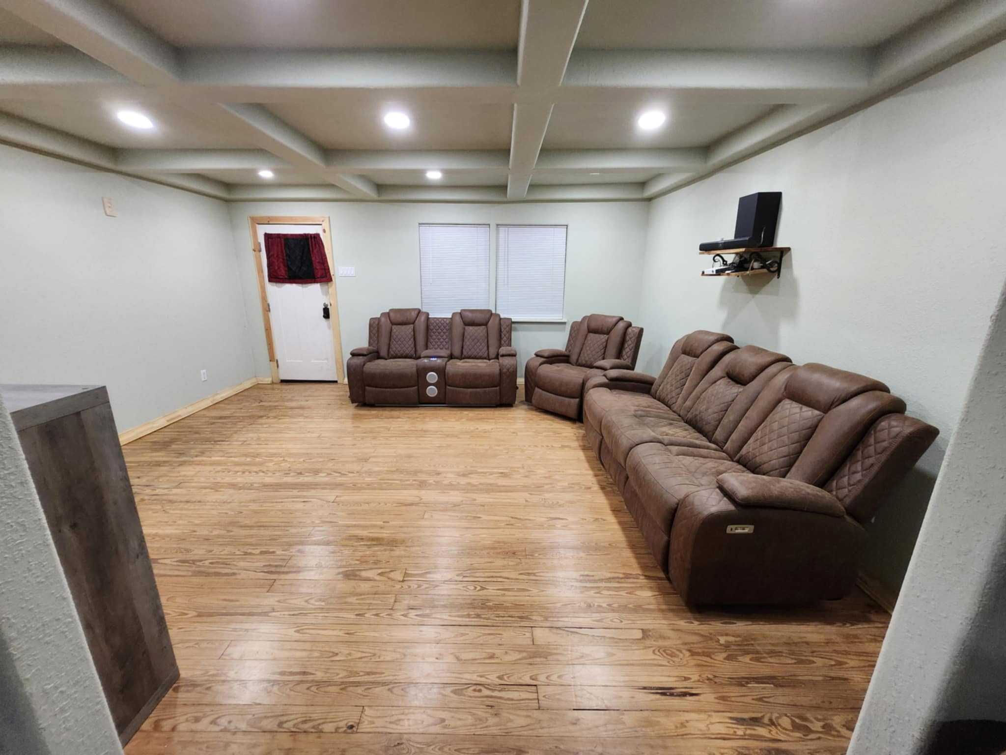 302 King Avenue, Agua Dulce, TX, USA, 78330  | Single Family