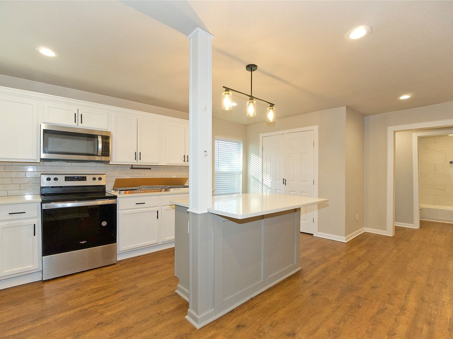 311 W Main St Whitesboro, TX 76273  | Single Family