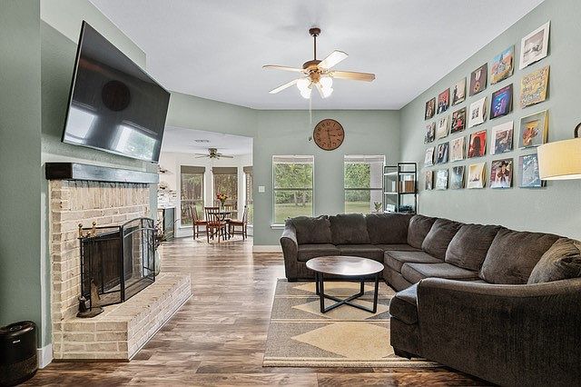 99 Catamaran Ct Gordonville, TX 76245  | Single Family