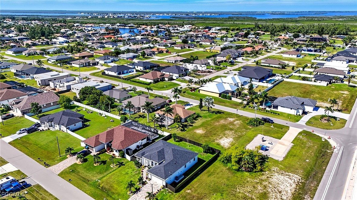 9 SW 37th Pl Cape Coral, FL 33991  | Single Family