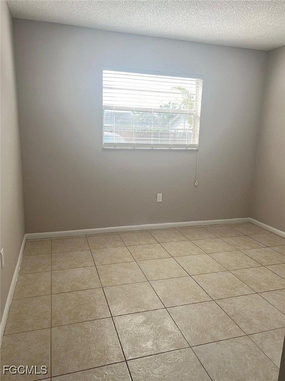 3325 Airport Rd N #L2 Naples, FL 34105 | Condominium