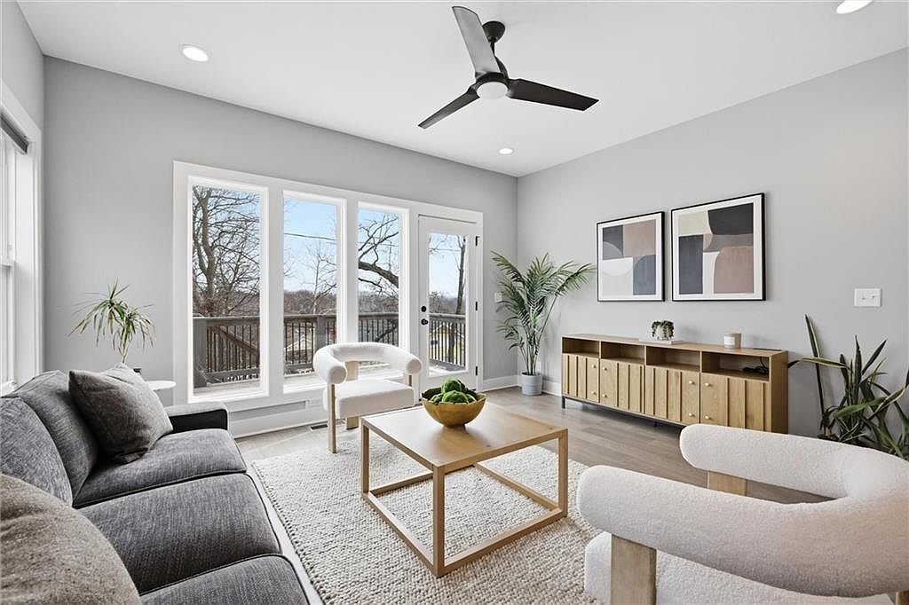 4239 Tracy Ave Kansas City, MO 64110 | Single Family