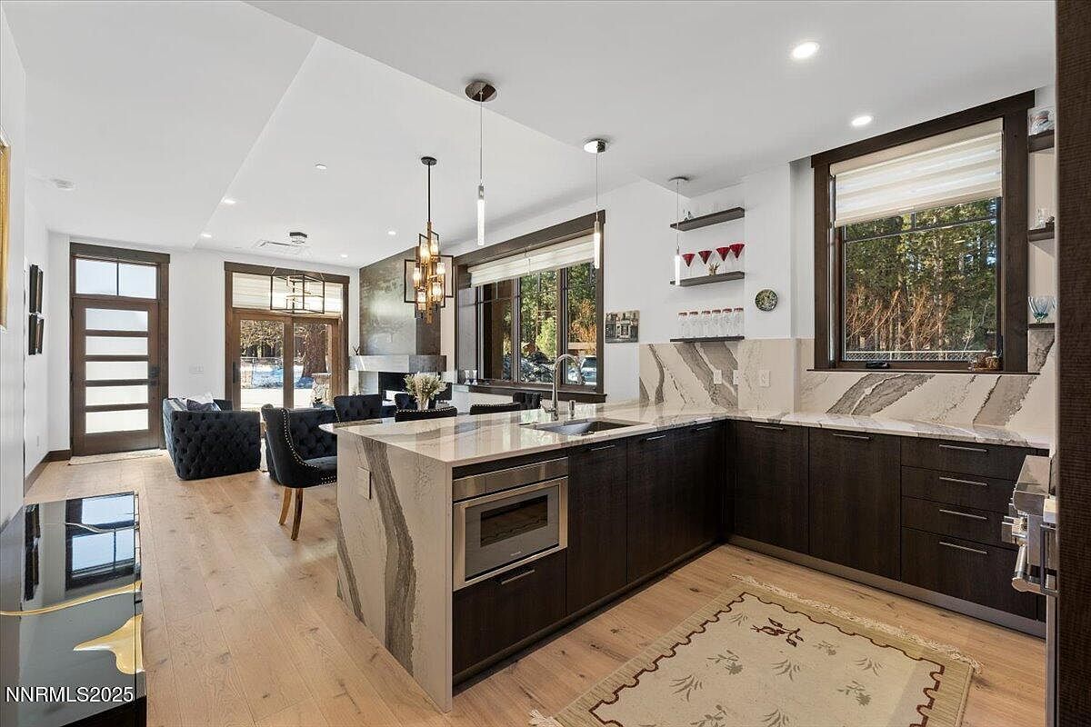 46 Beach Club Dr #901 Stateline, NV 89449  | Condominium