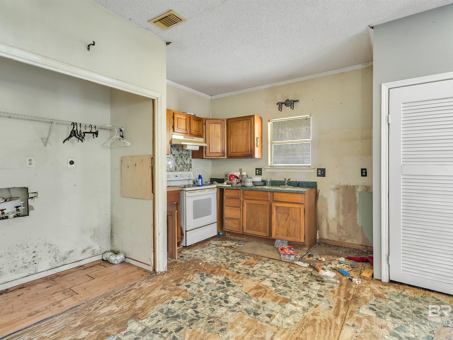 9944 John Hall Ln Foley, AL 36535  | Single Family