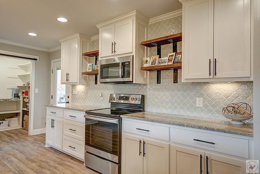 290 Bunker Hill Rd Hooks, TX 75561  | Single Family