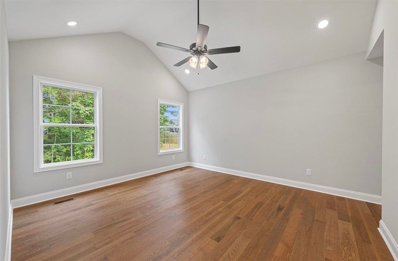 644 Pleasant Meadow Cir Bowling Green, KY 42104  | Single Family