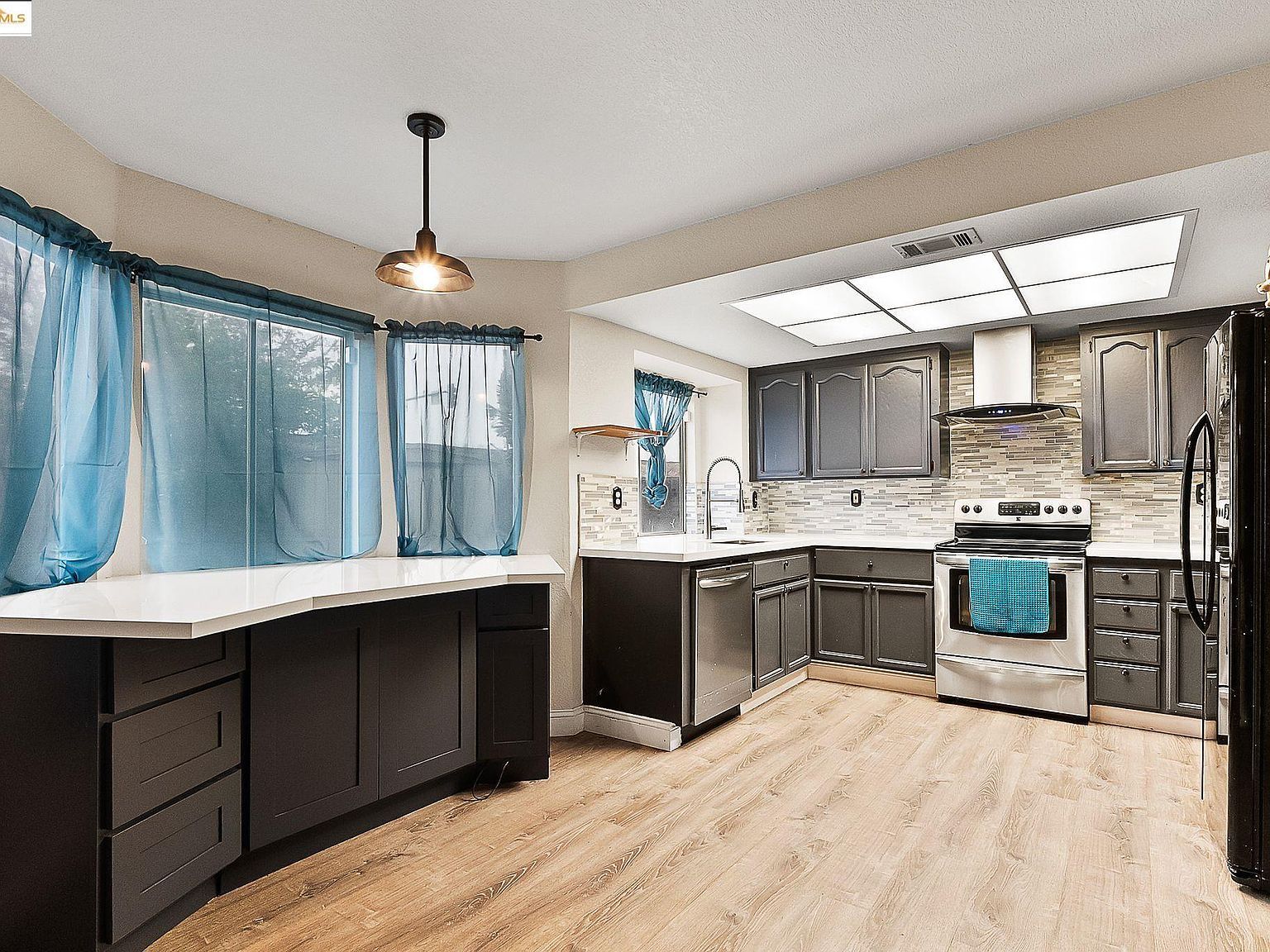 1974 Paradise Valley Ct Tracy, CA 95376  | Single Family