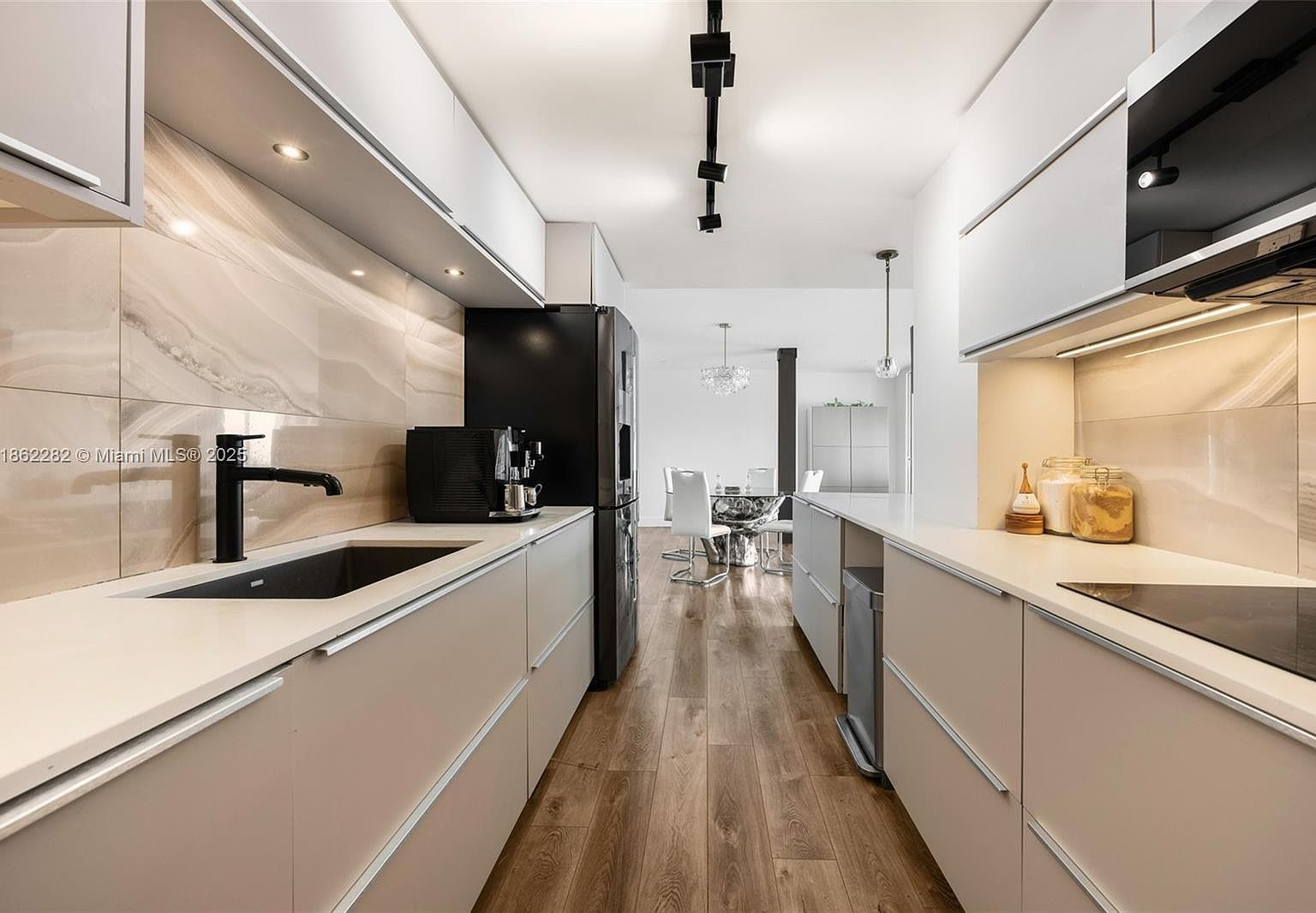 2451 Brickell Ave APT 21D Miami, FL 33129  | Condominium