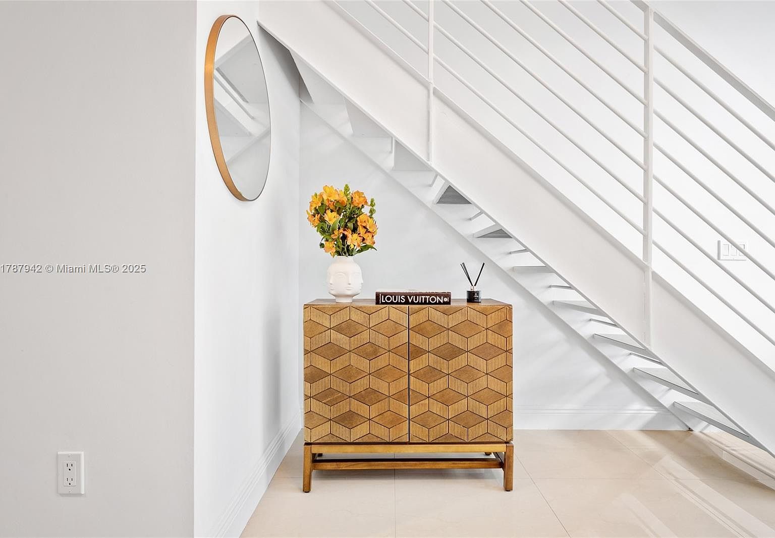 60 SW 13th St APT 3414 Miami, FL 33130  | Condominium