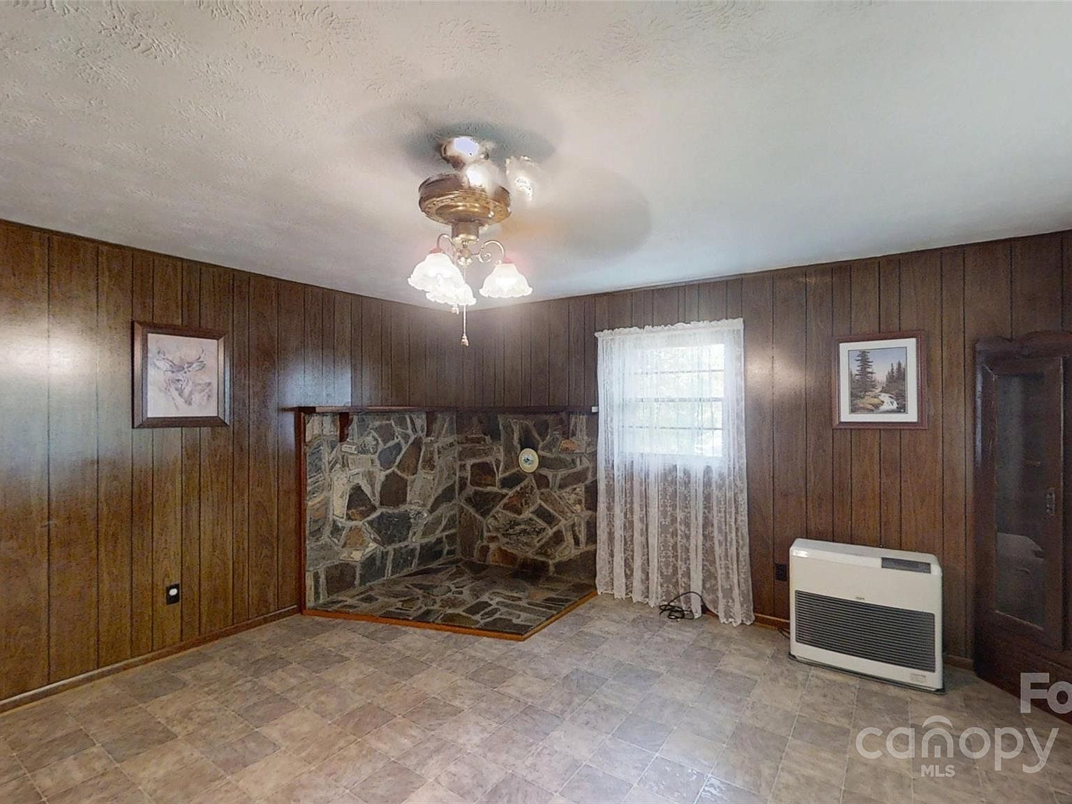 560 Bailey Mountain Rd Mars Hill, NC 28754 | Single Family