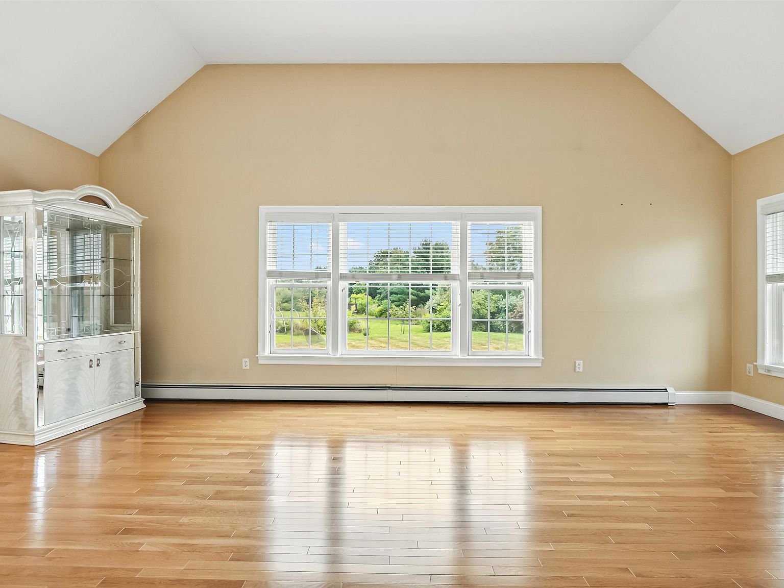 1 Squire Armour Rd Windham, NH 03087 | Single Family