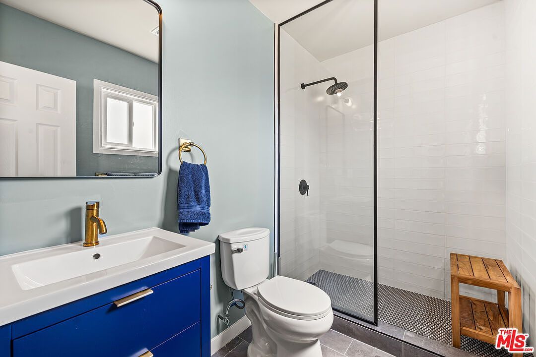 8229 S Mariposa Ave Los Angeles, CA 90044  | Single Family