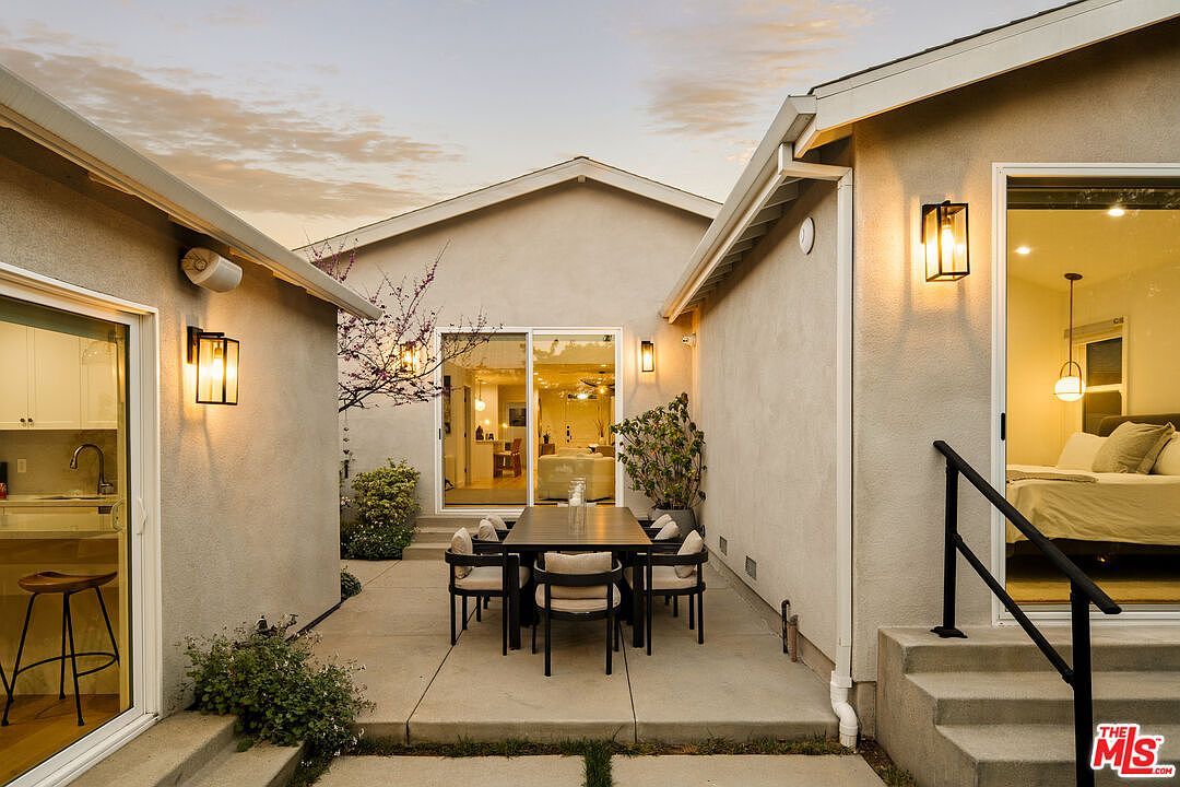 7316 El Manor Ave Los Angeles, CA 90045  | Single Family