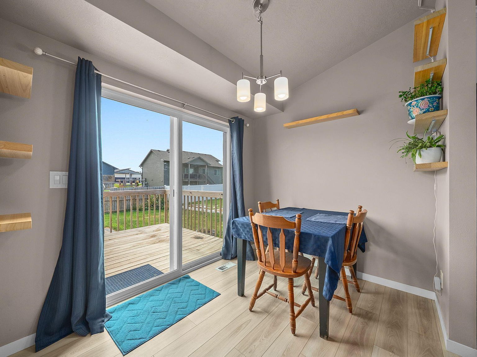 1504 S Gill Ave Sioux Falls, SD 57106  | Single Family