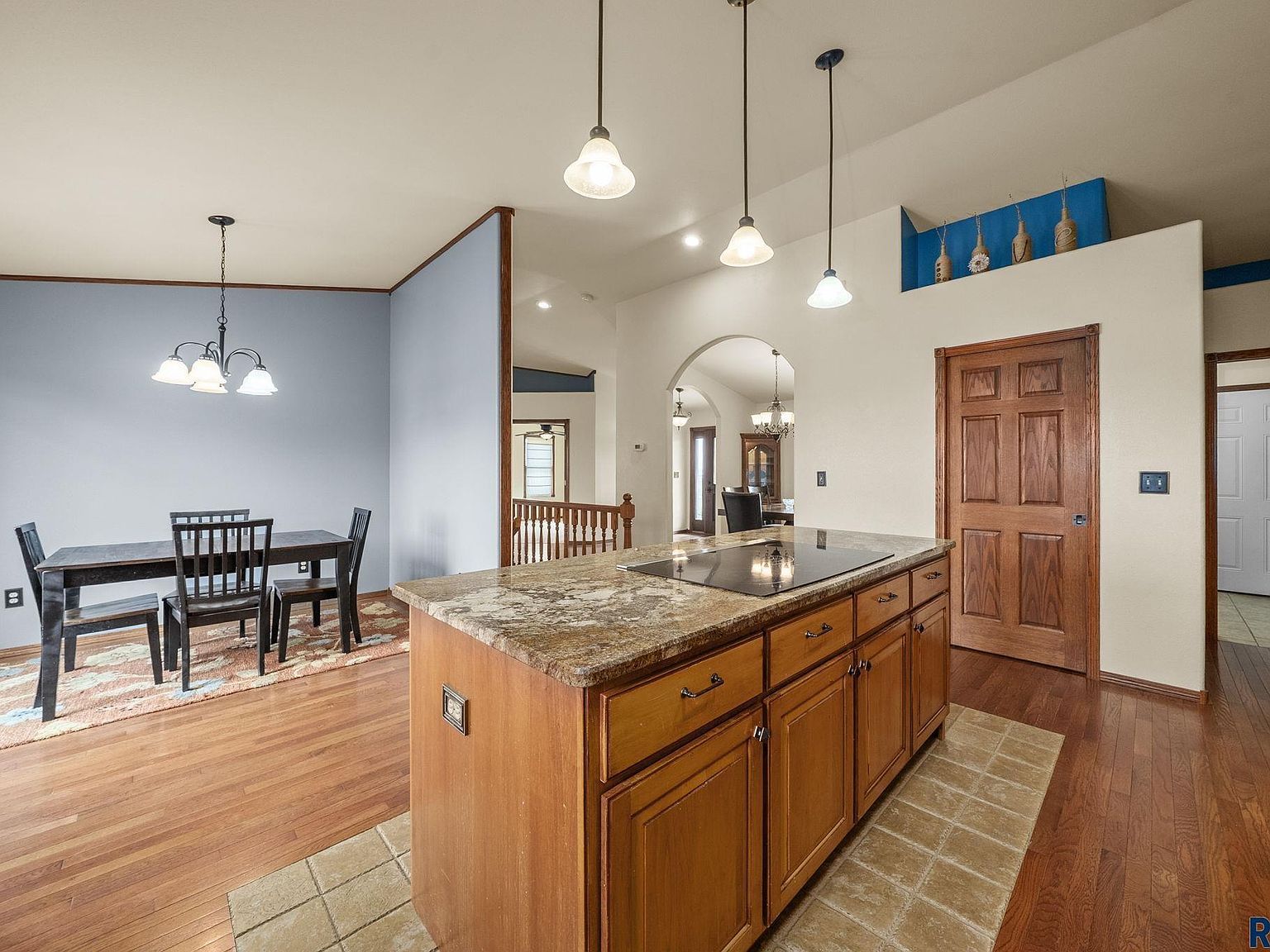 102 Round Lake Hills Dr Wentworth, SD 57075  | Single Family