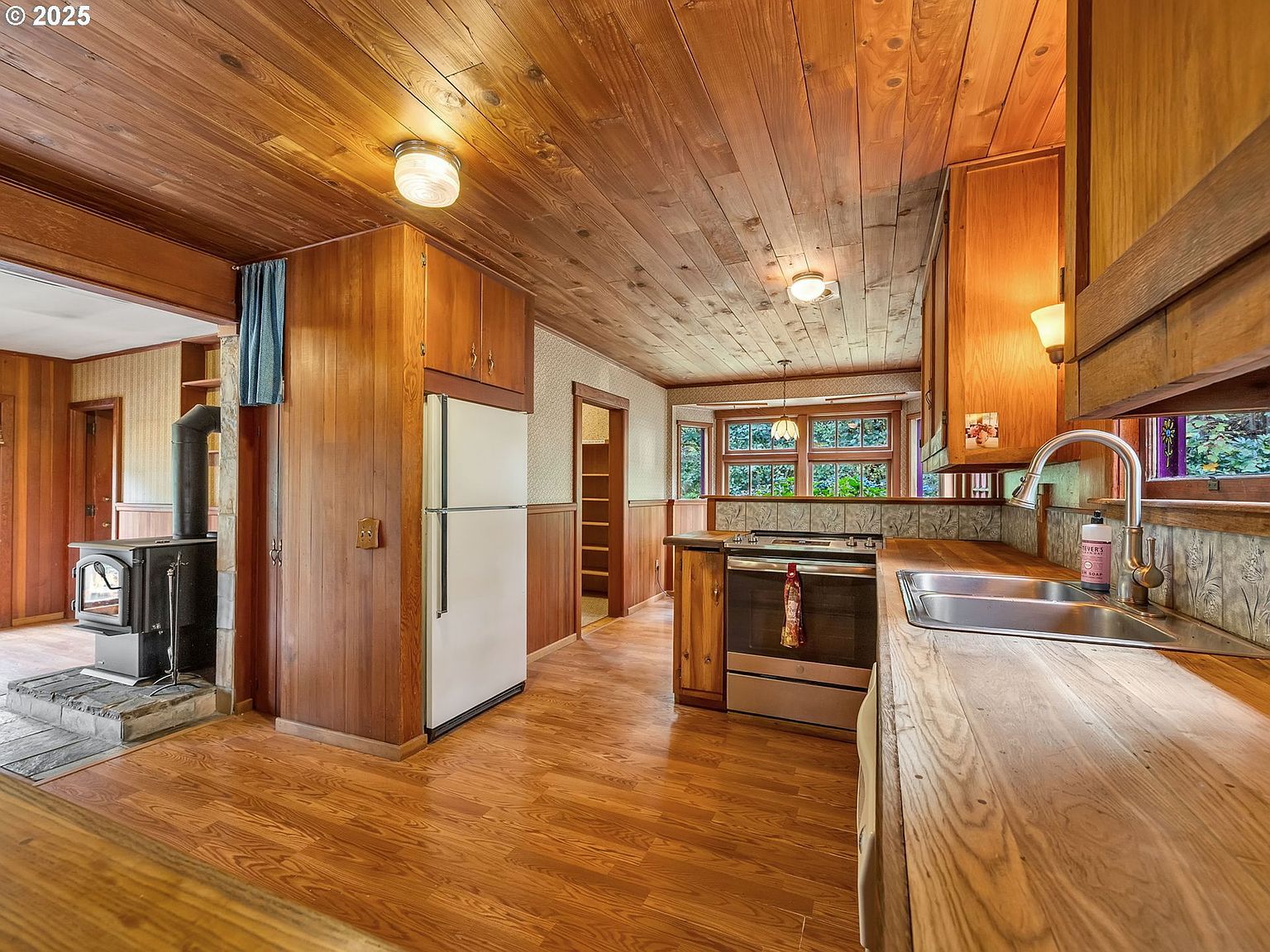 44072 Anderson Ln Astoria, OR 97103  | Single Family