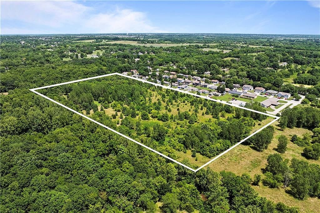 LOT 2 Oak St Belton, MO 64012  | Land/Lot