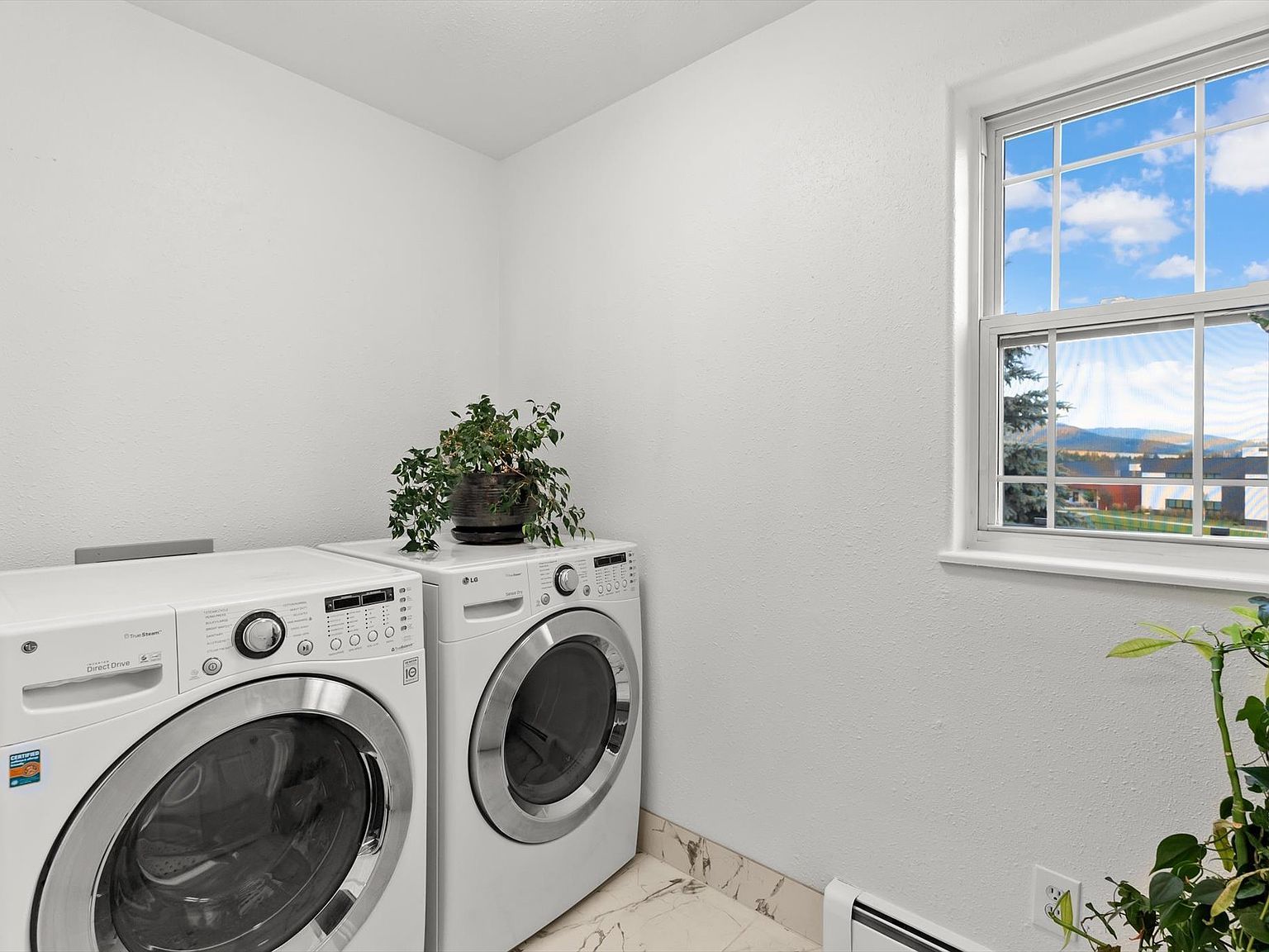 5050 Jordan Ct Missoula, MT 59803  | Single Family