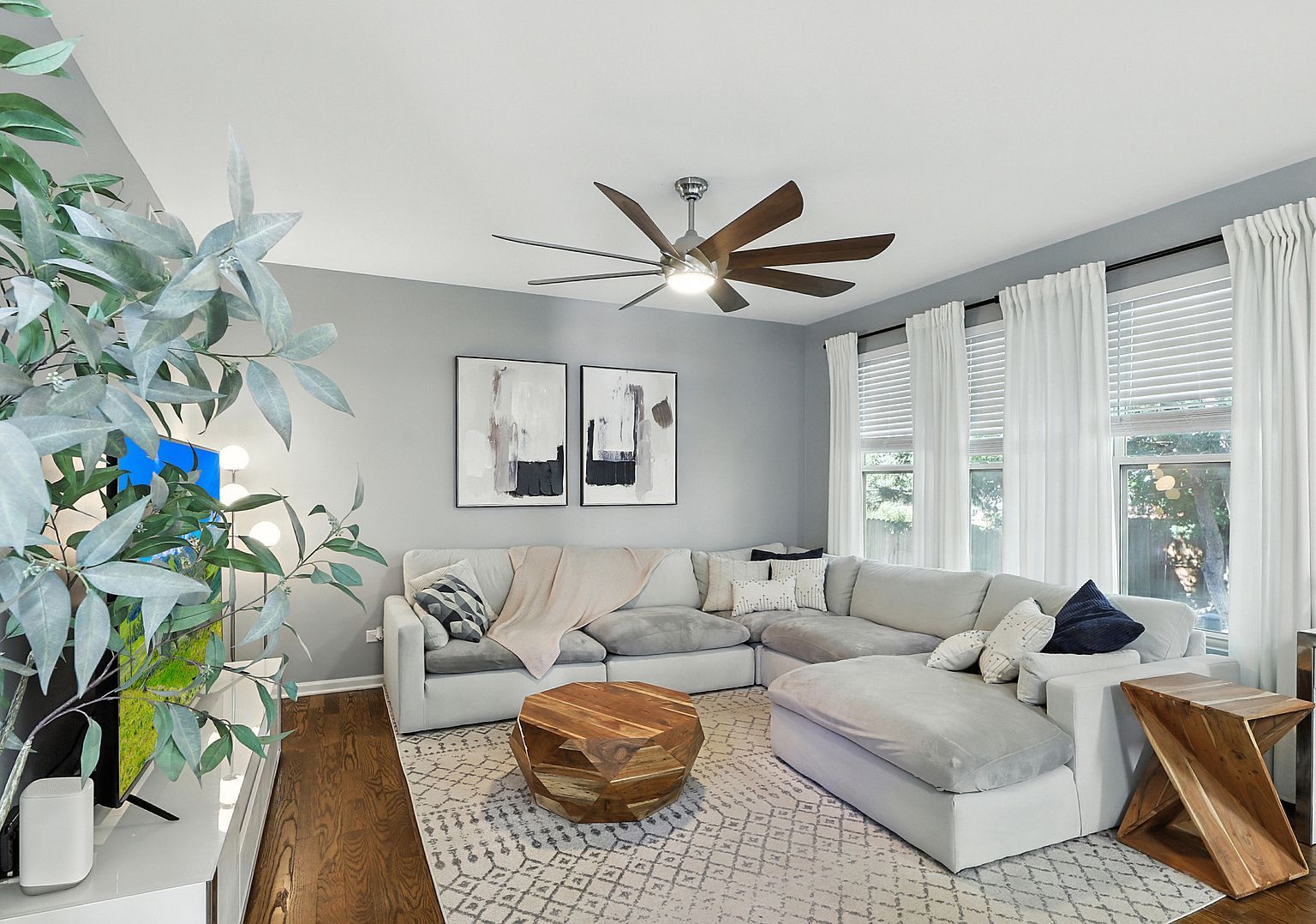 1303 Bridgehampton Dr Plainfield, IL 60586  | Single Family