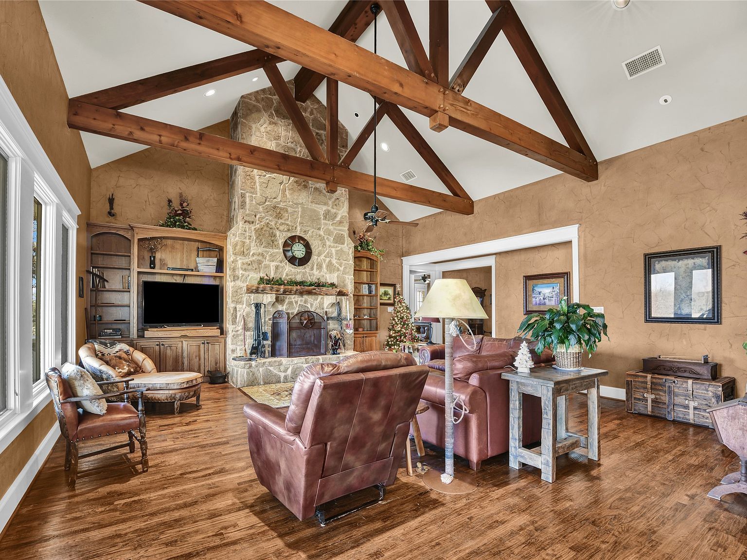 11918 Riek Rd Krum, TX 76249  | Single Family