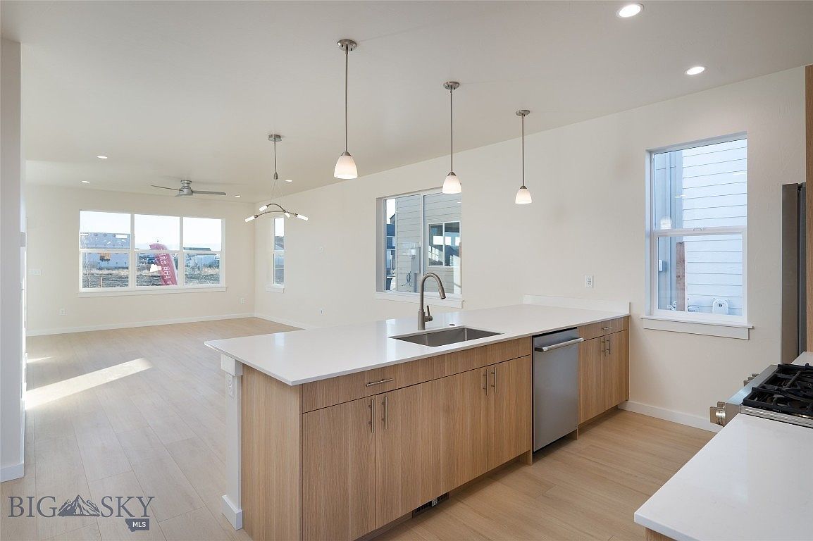 809 Spaniel Way Belgrade, MT 59714  | Single Family