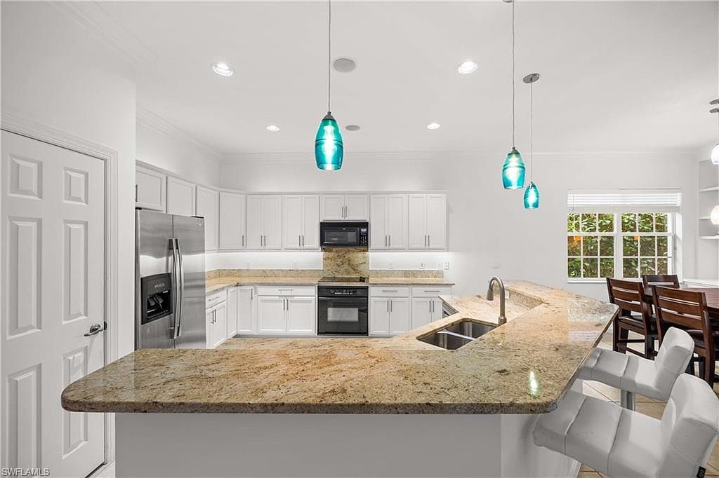 15818 Delaplata Ln Naples, FL 34110  | Single Family