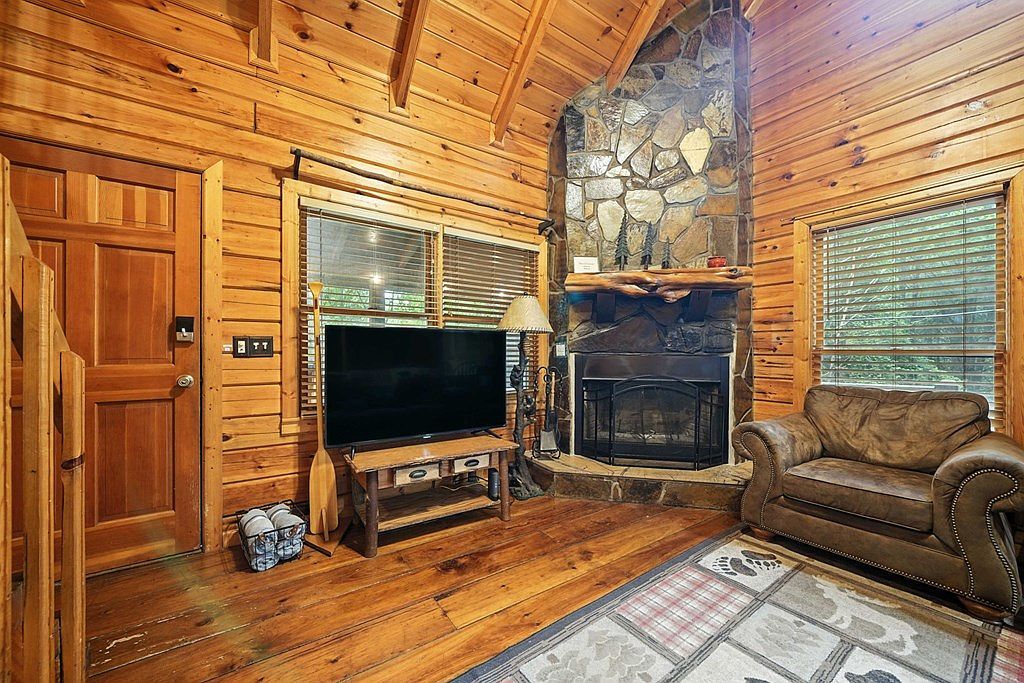 425 River Bend Ct Ellijay, GA 30540 | Single Family