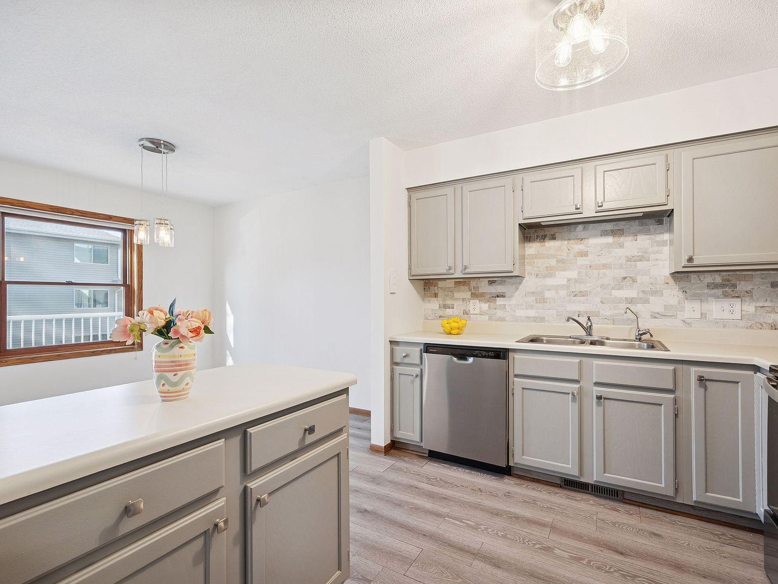 4143 Meadowlark Point Eagan, MN 55122 | New build