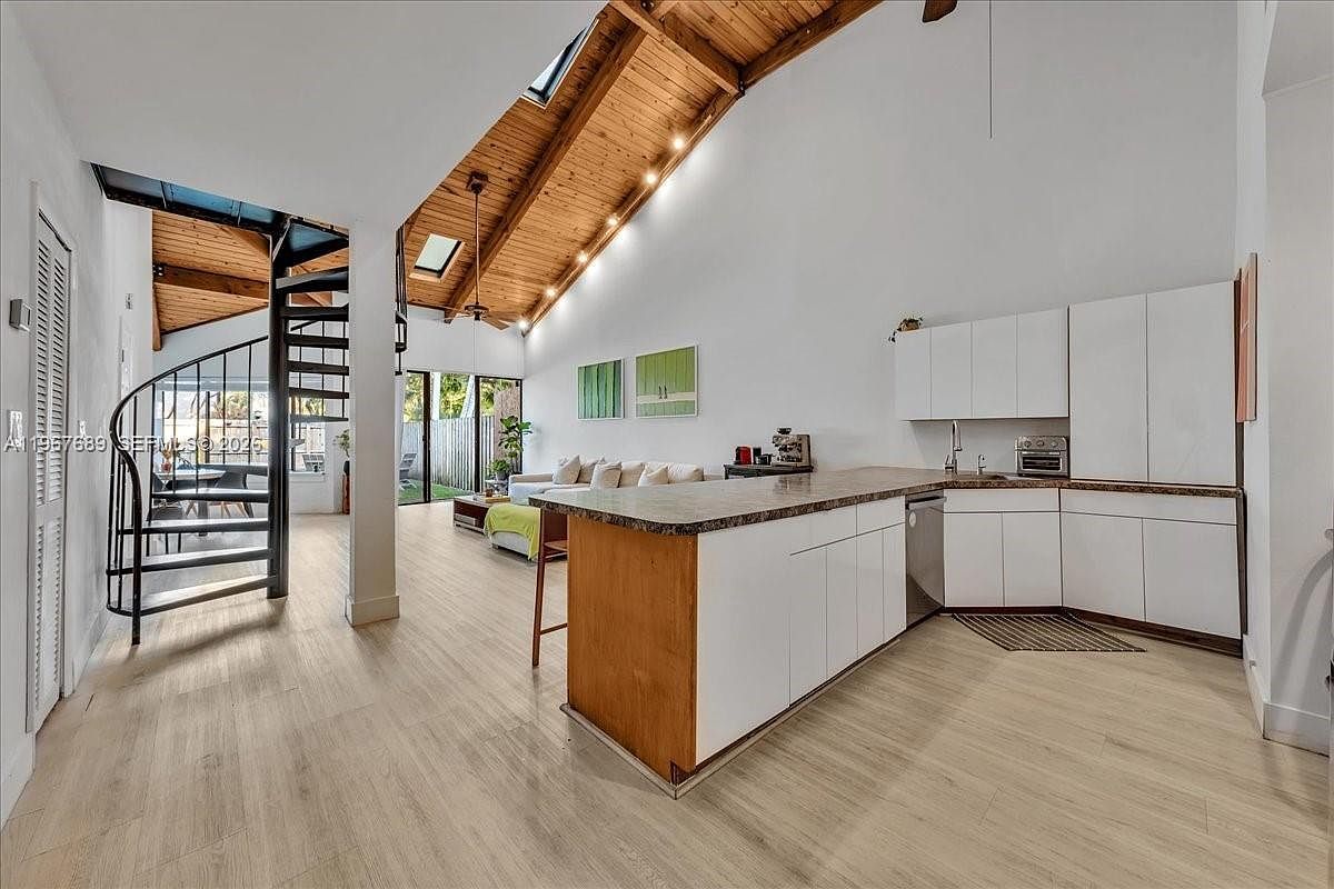 2905 N 34th Ter Hollywood, FL 33021  | New build