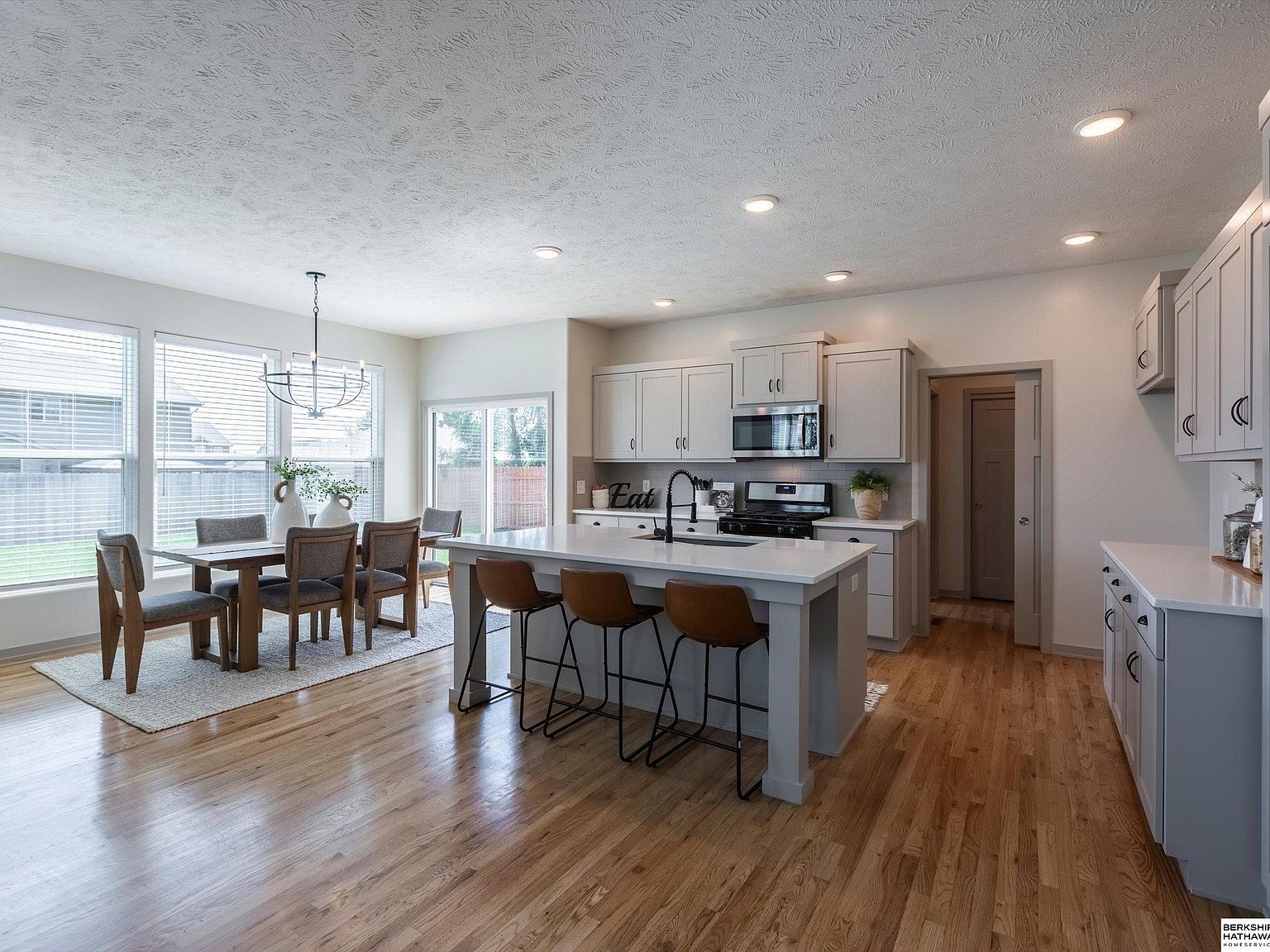 6107 S 197th St Omaha, NE 68135 | Single Family