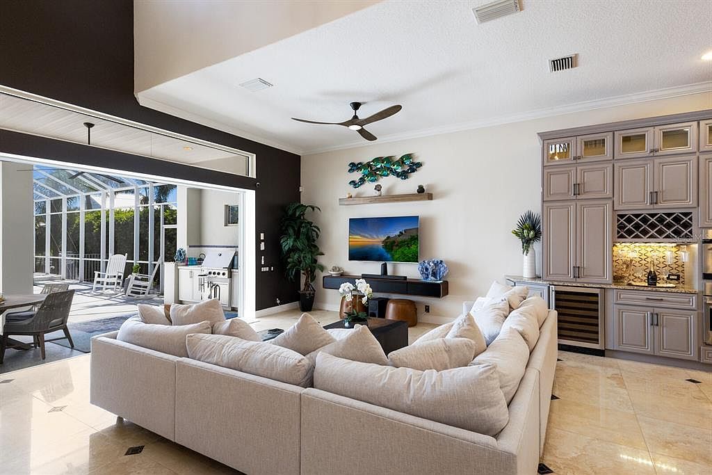 541 Fore Dr Bradenton, FL 34208  | Single Family