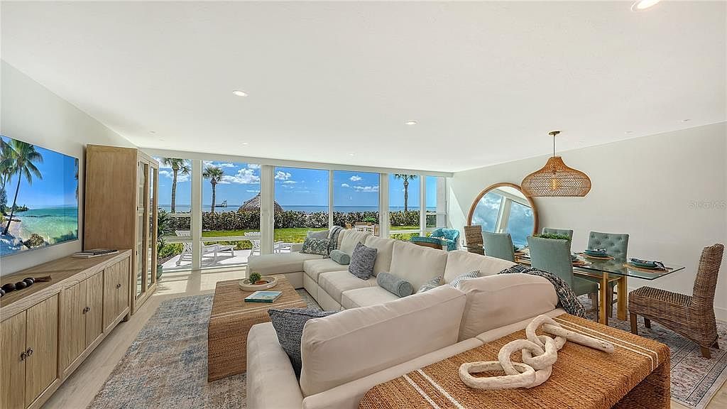 100 Sands Point Rd Unit 114 Longboat Key, FL 34228  | Condominium