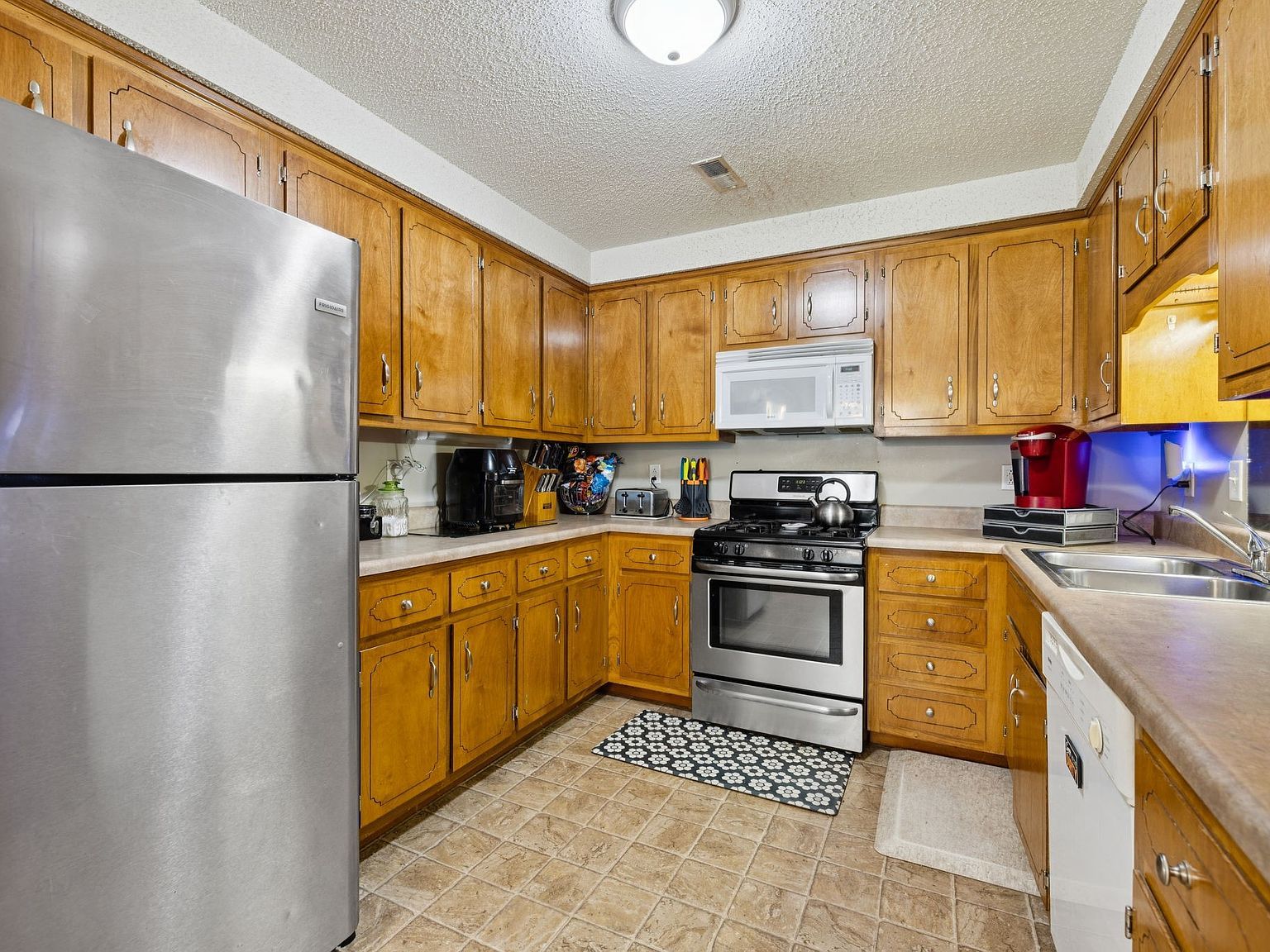 404 Kelsey Dr Clarksville, TN 37042  | Single Family