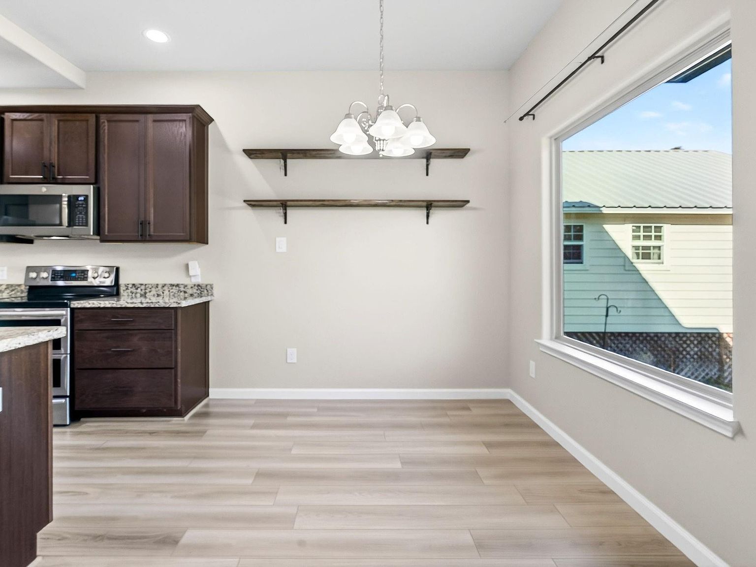 15678 Holly Dr Montgomery, TX 77356  | Single Family